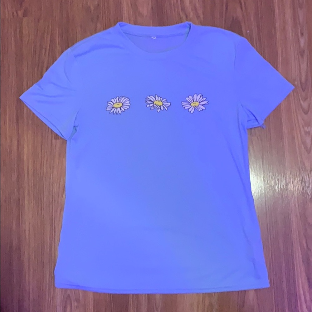 Blue shirt with Daisys